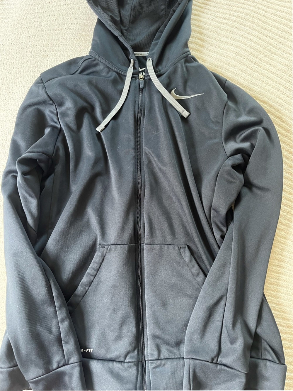 Nike Men’s Black Full-Zip Hooded Performance Jacket